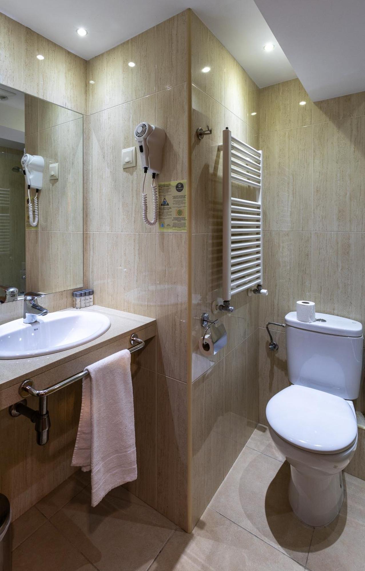Hotel Micolau アリンサル エクステリア 写真